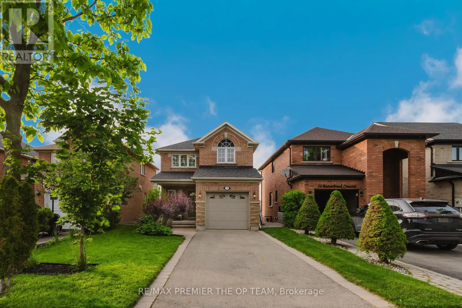 50 BEAVERBROOK CRESCENT