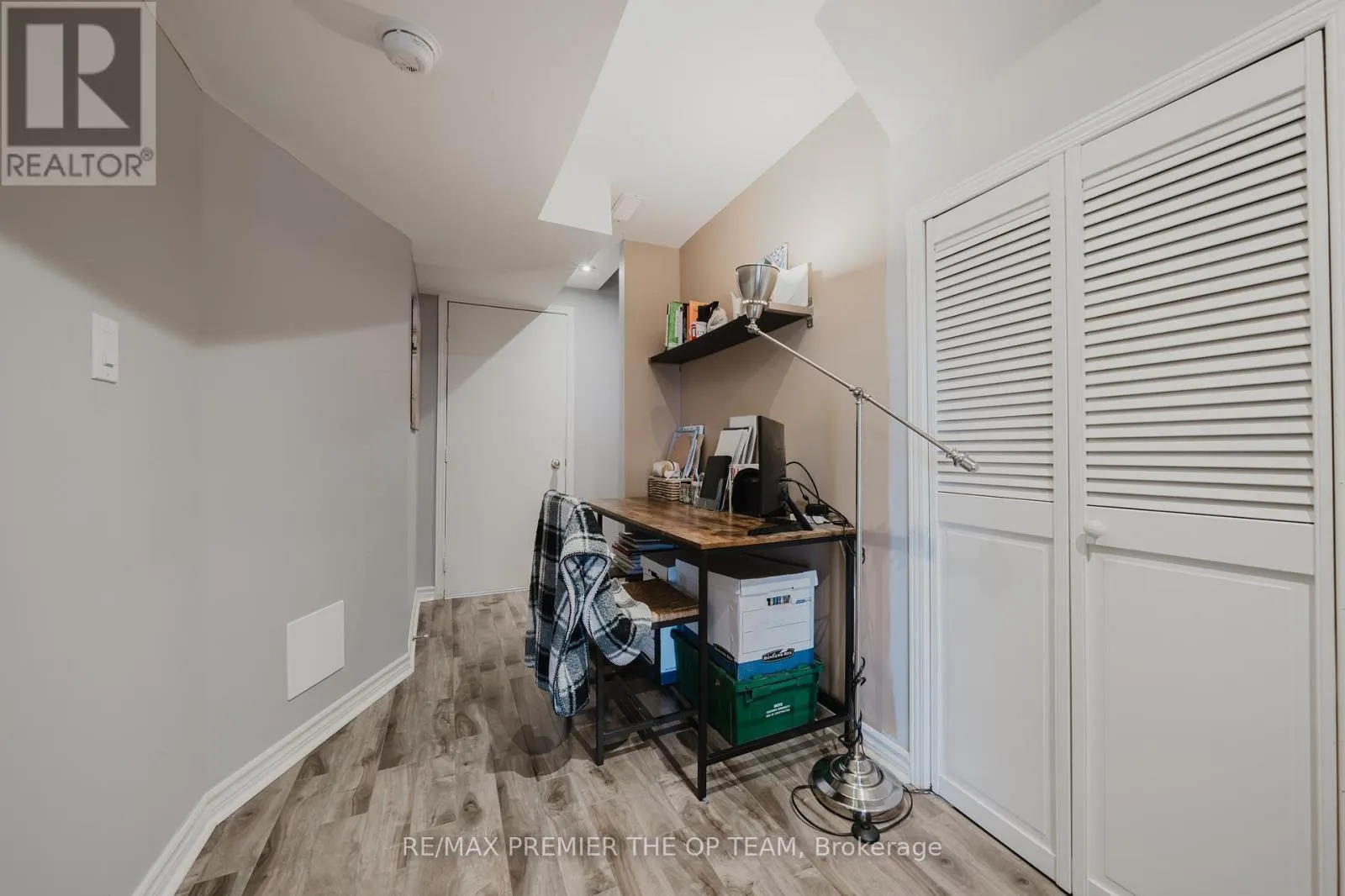50 BEAVERBROOK CRESCENT