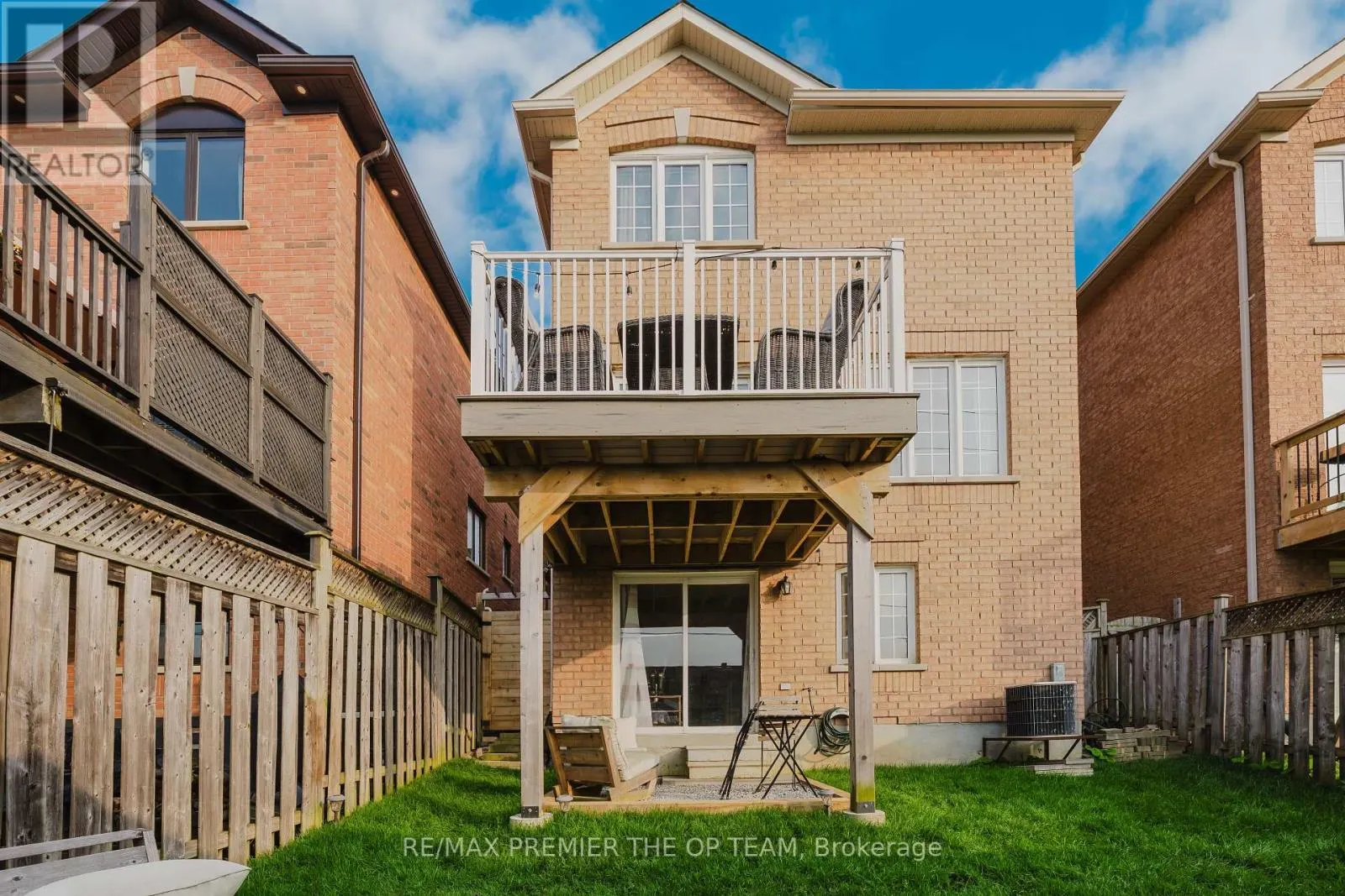 50 BEAVERBROOK CRESCENT