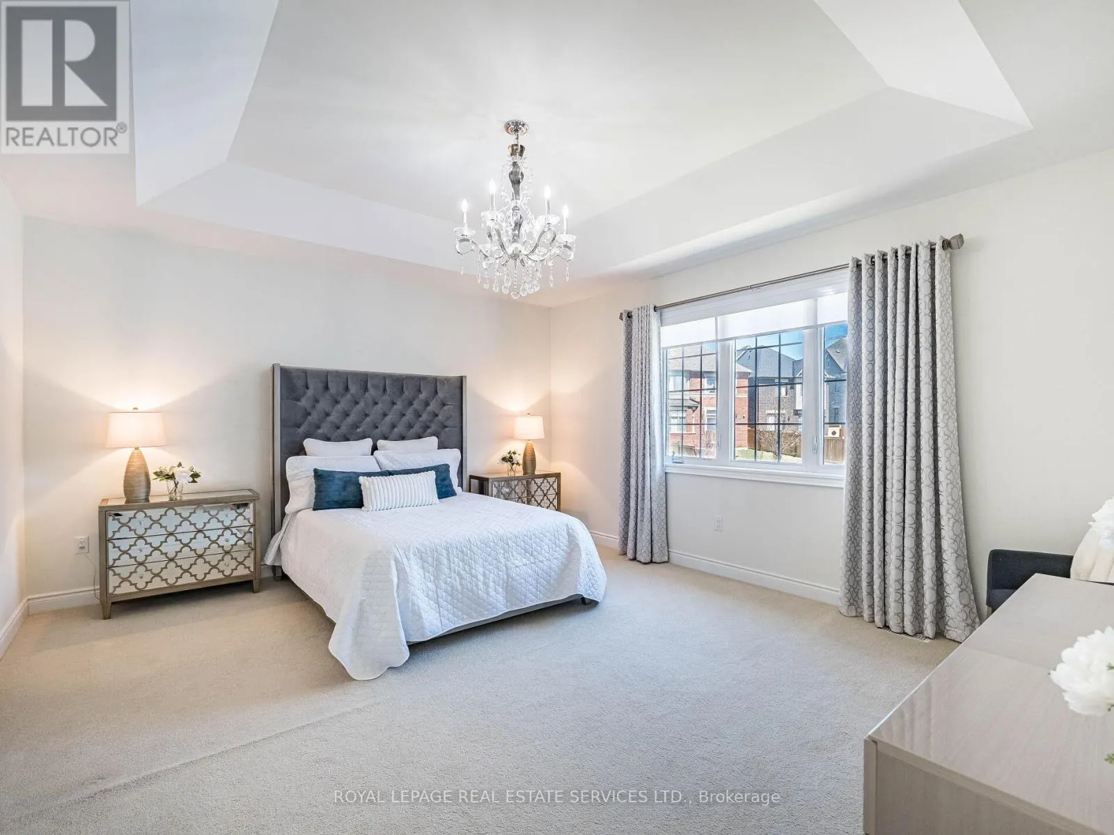 23 GRACE LAKE COURT
