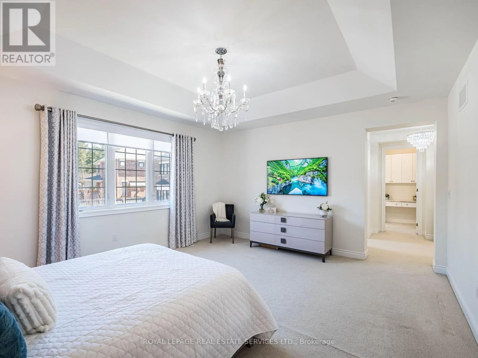23 GRACE LAKE COURT