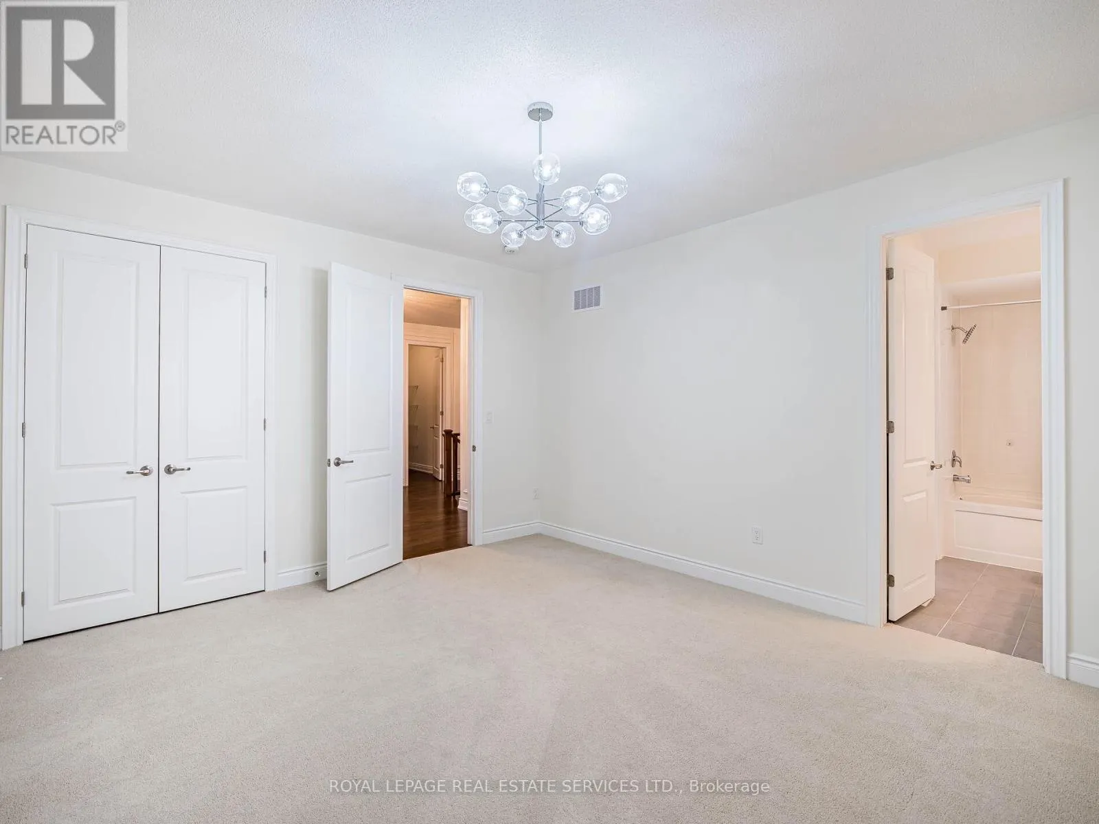 23 GRACE LAKE COURT