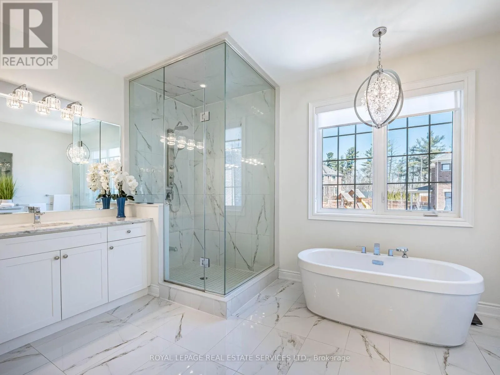 23 GRACE LAKE COURT