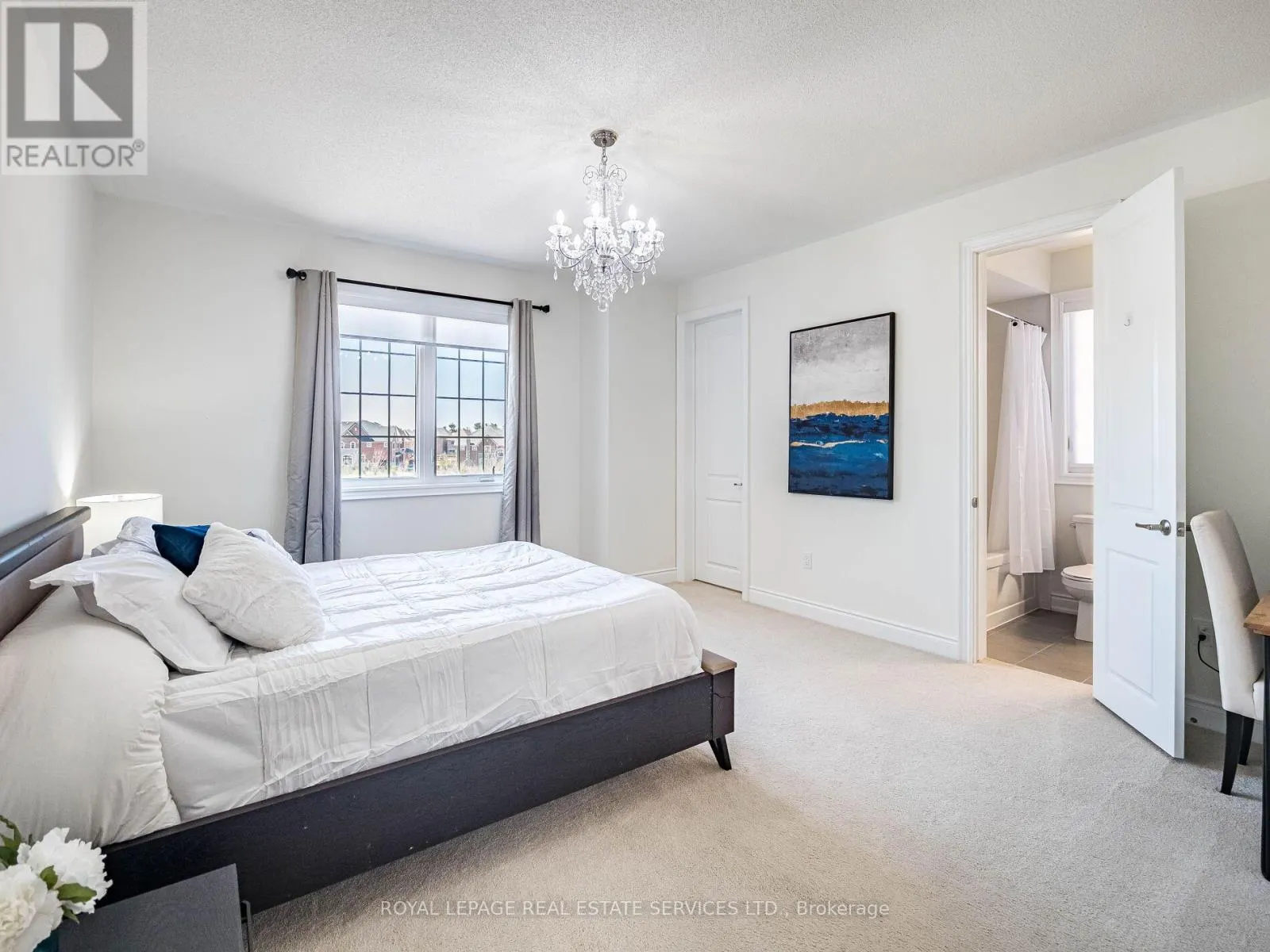 23 GRACE LAKE COURT