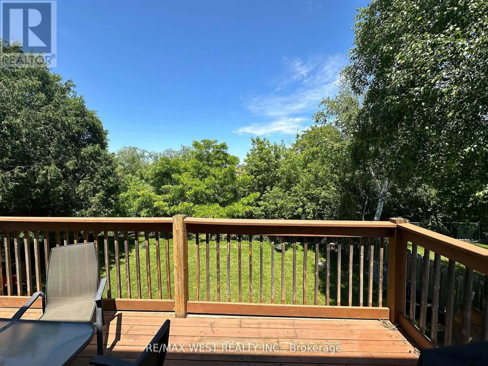 UPPER - 152 RAINBOW DRIVE