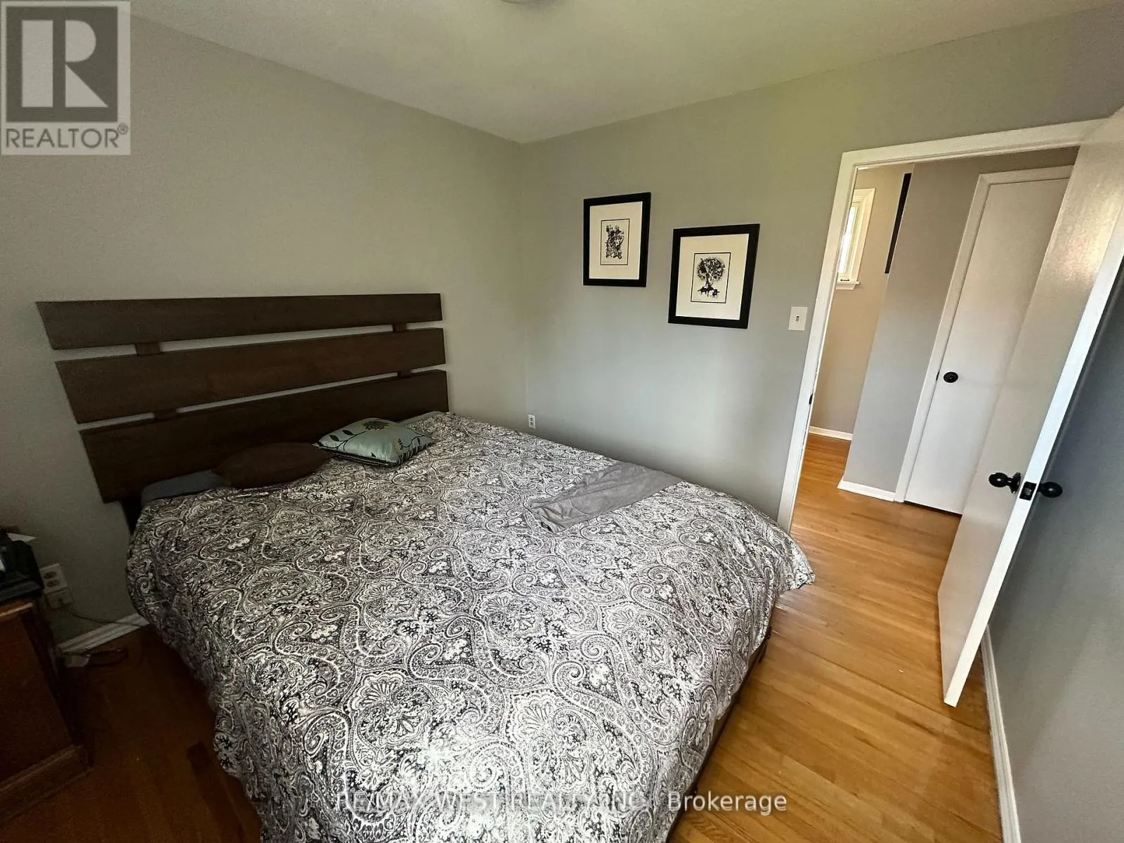 UPPER - 152 RAINBOW DRIVE