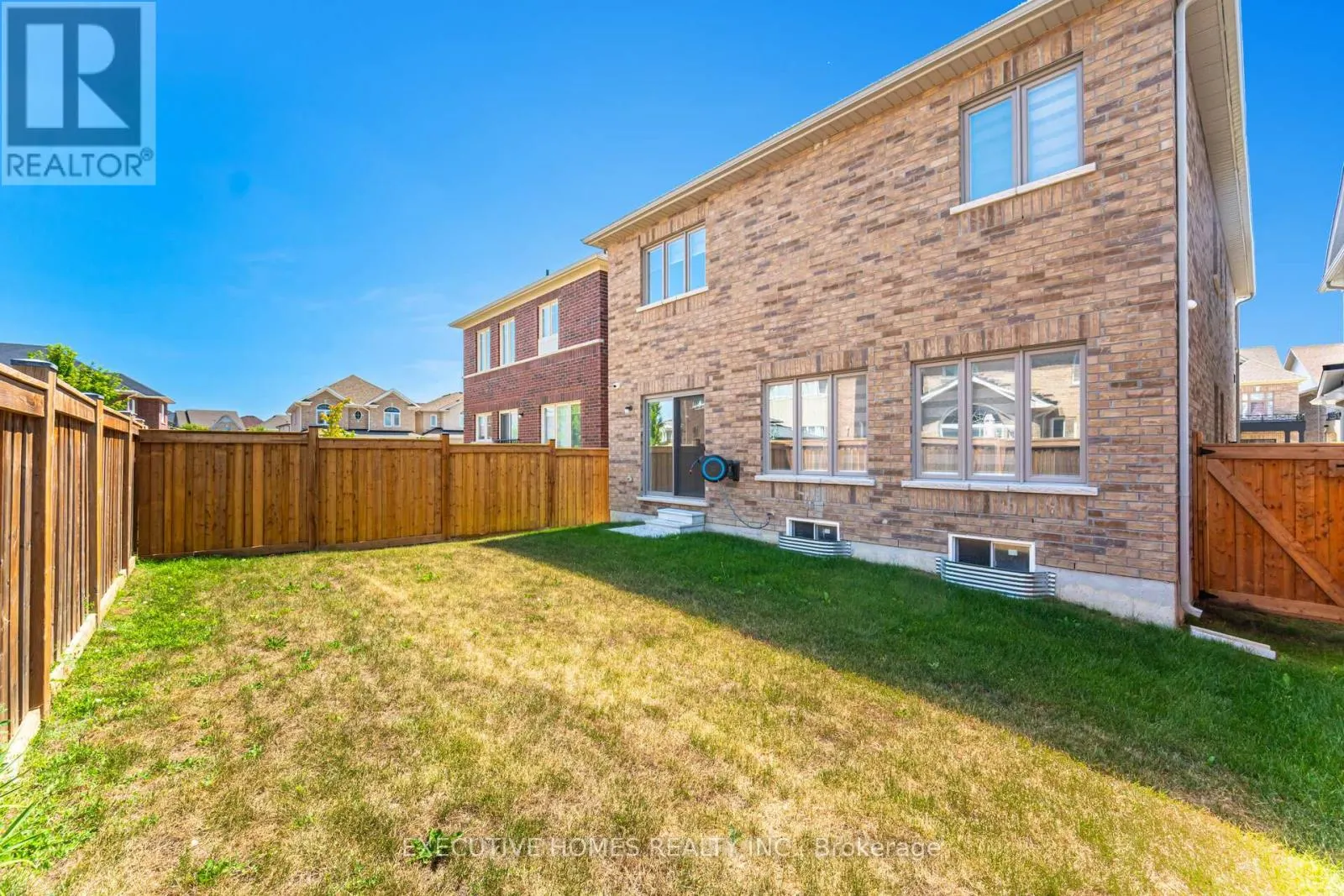 14 MAC CAMPBELL WAY