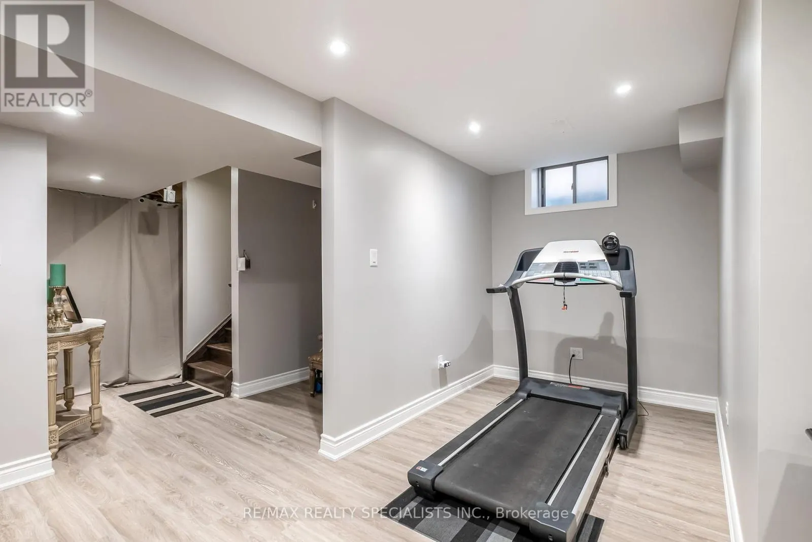 90 MARTIN TRAIL