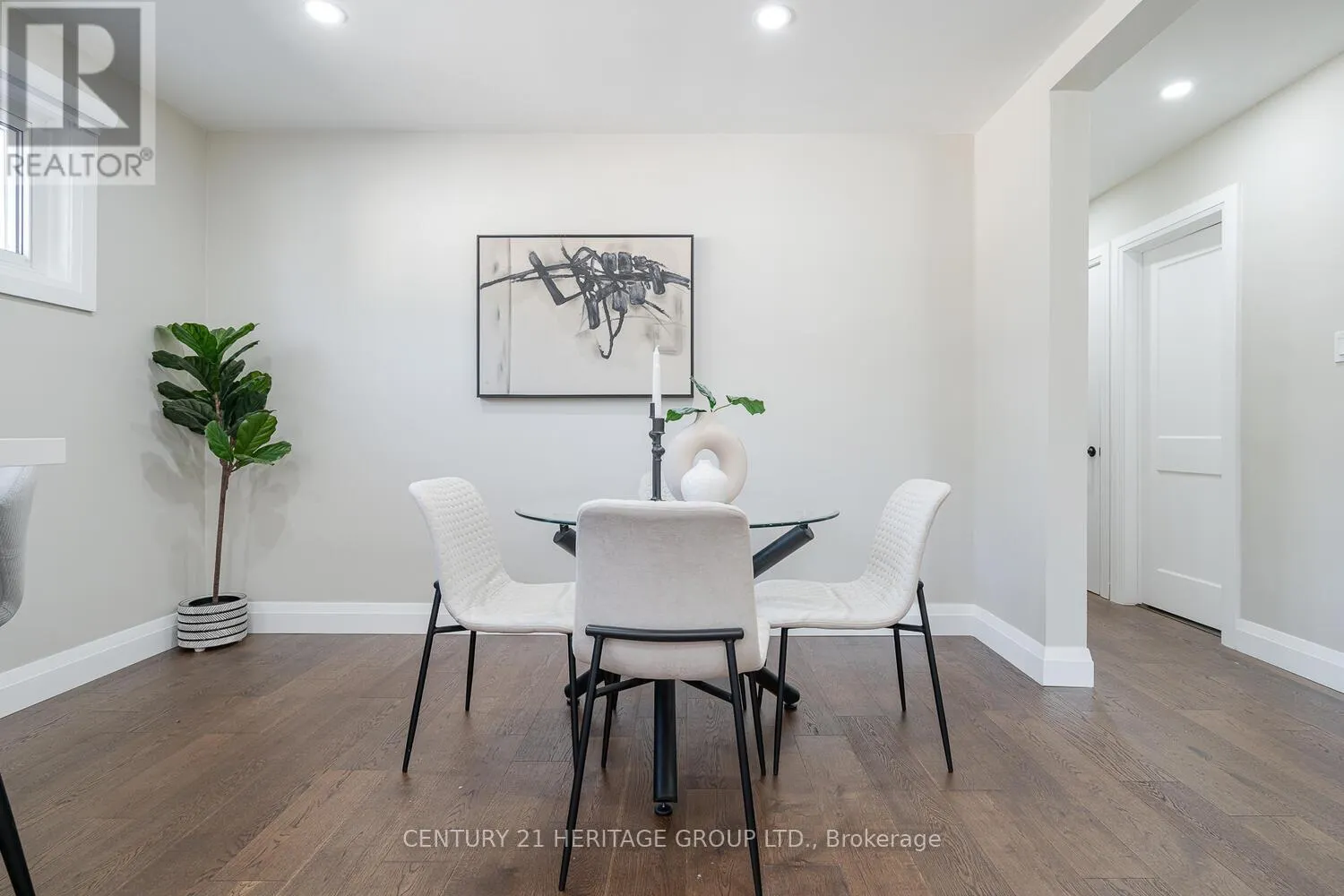 254 DEMAINE CRESCENT