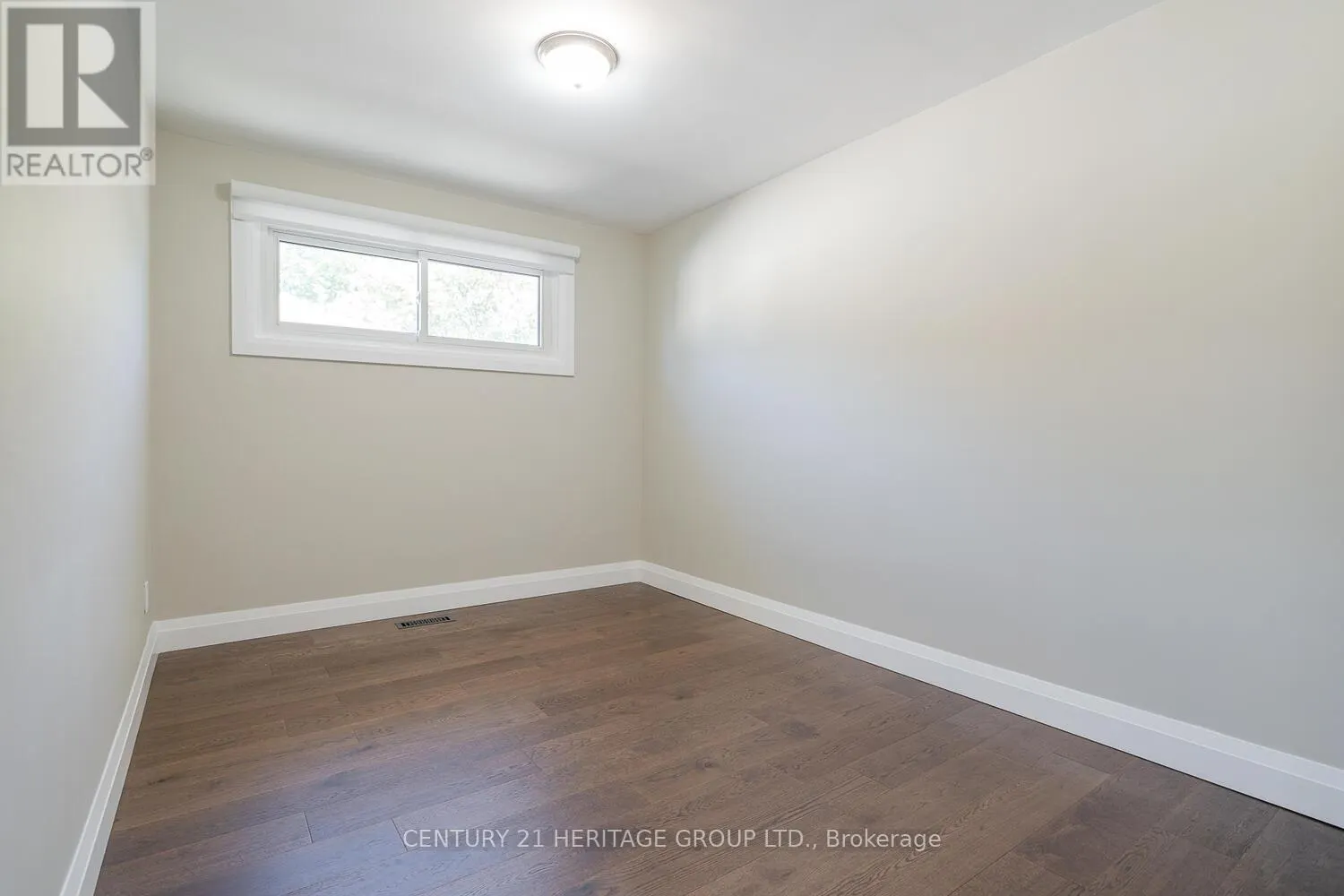 254 DEMAINE CRESCENT