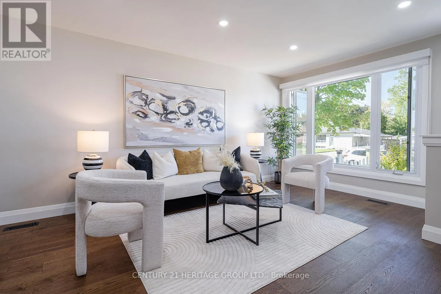 254 DEMAINE CRESCENT