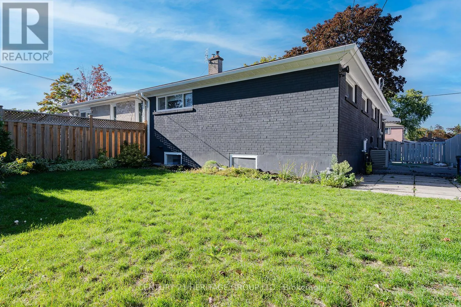 254 DEMAINE CRESCENT