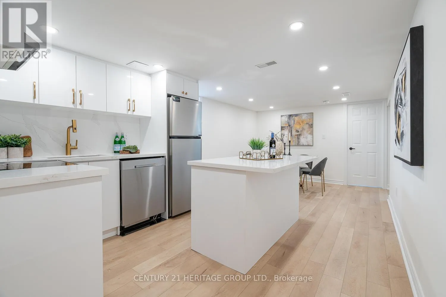 254 DEMAINE CRESCENT