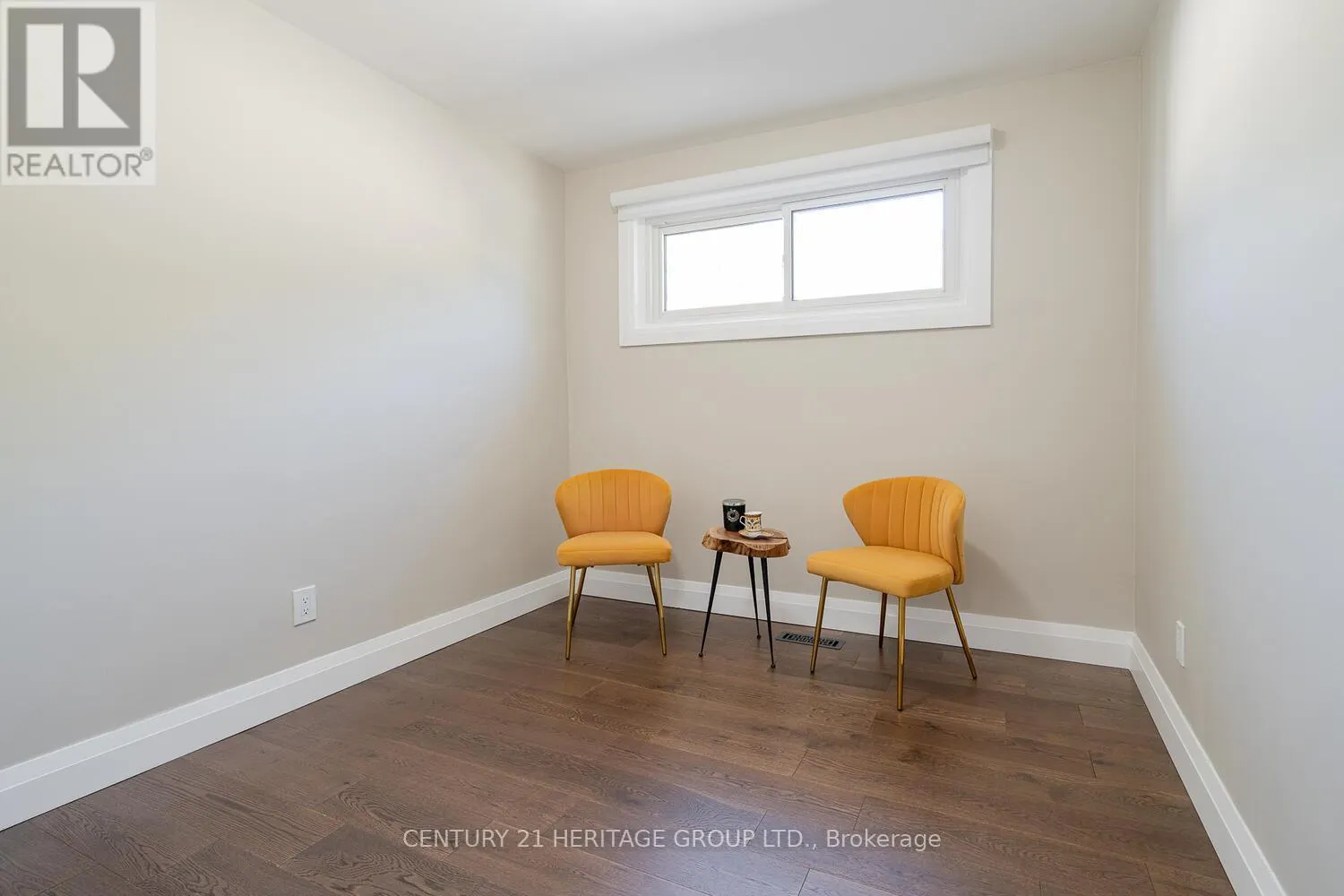 254 DEMAINE CRESCENT