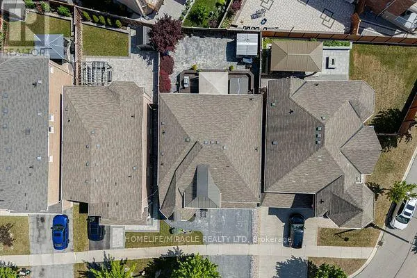 32 ALBERT ROFFEY CRESCENT