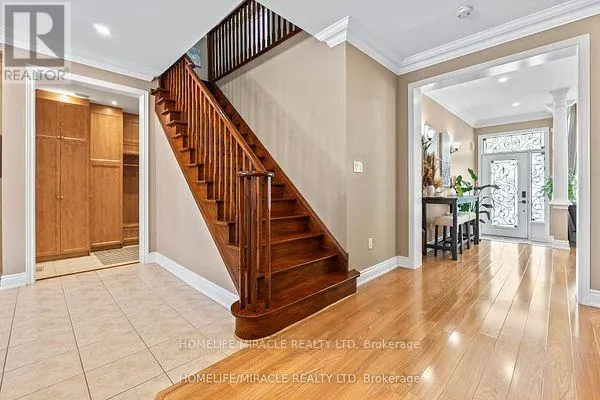 32 ALBERT ROFFEY CRESCENT