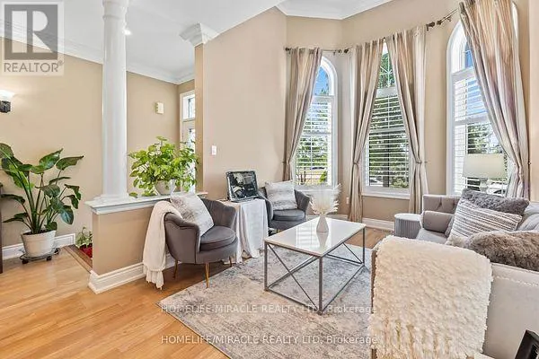 32 ALBERT ROFFEY CRESCENT