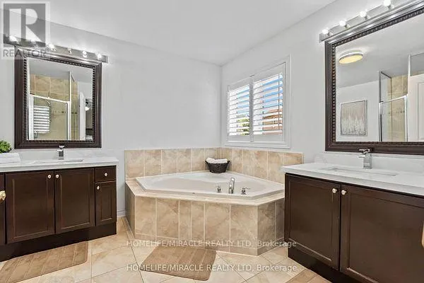 32 ALBERT ROFFEY CRESCENT