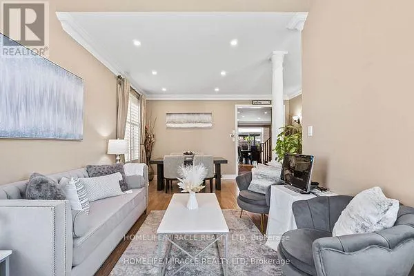 32 ALBERT ROFFEY CRESCENT