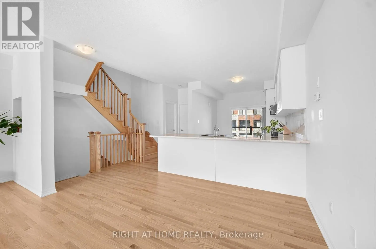 55 DELANO WAY