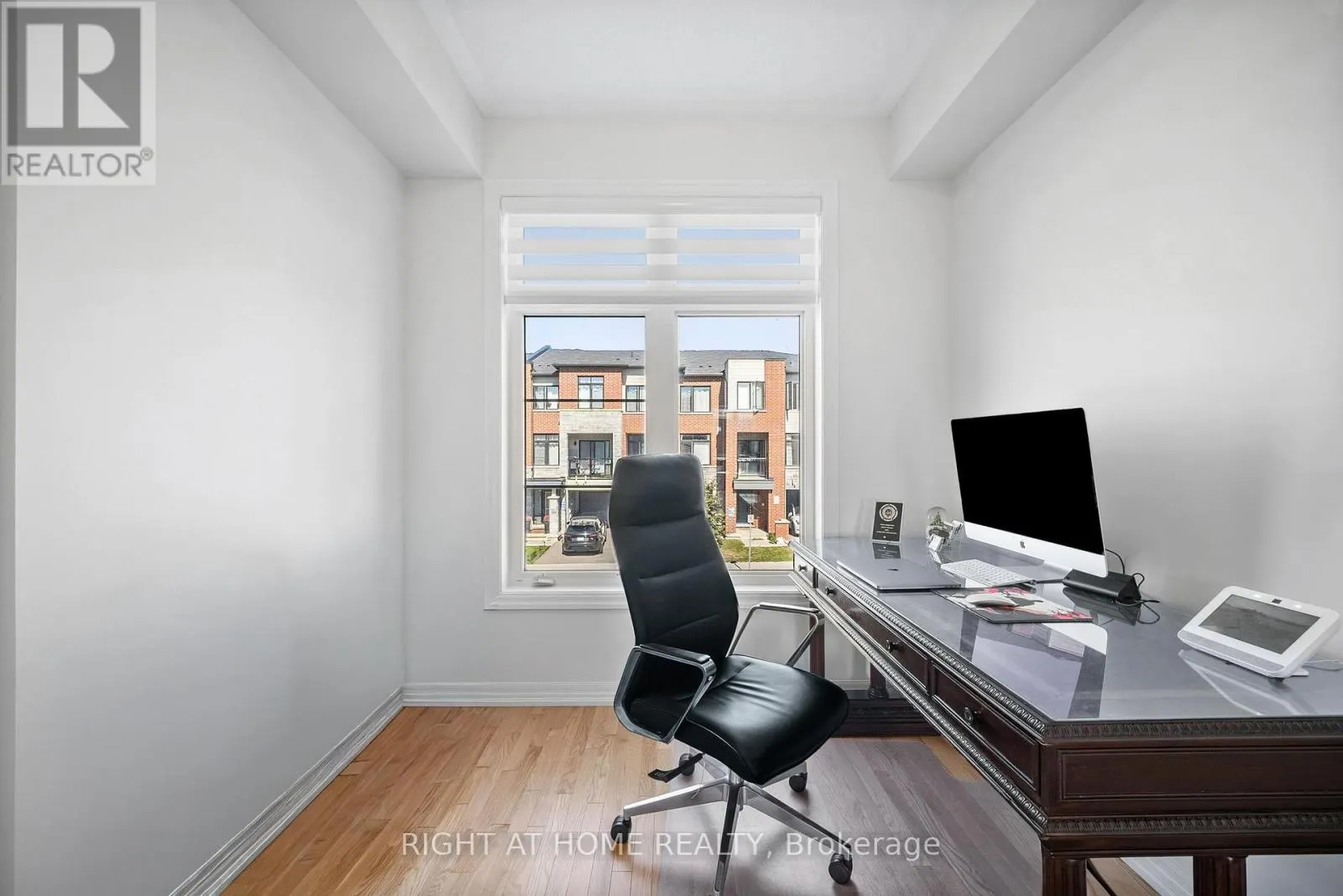 55 DELANO WAY