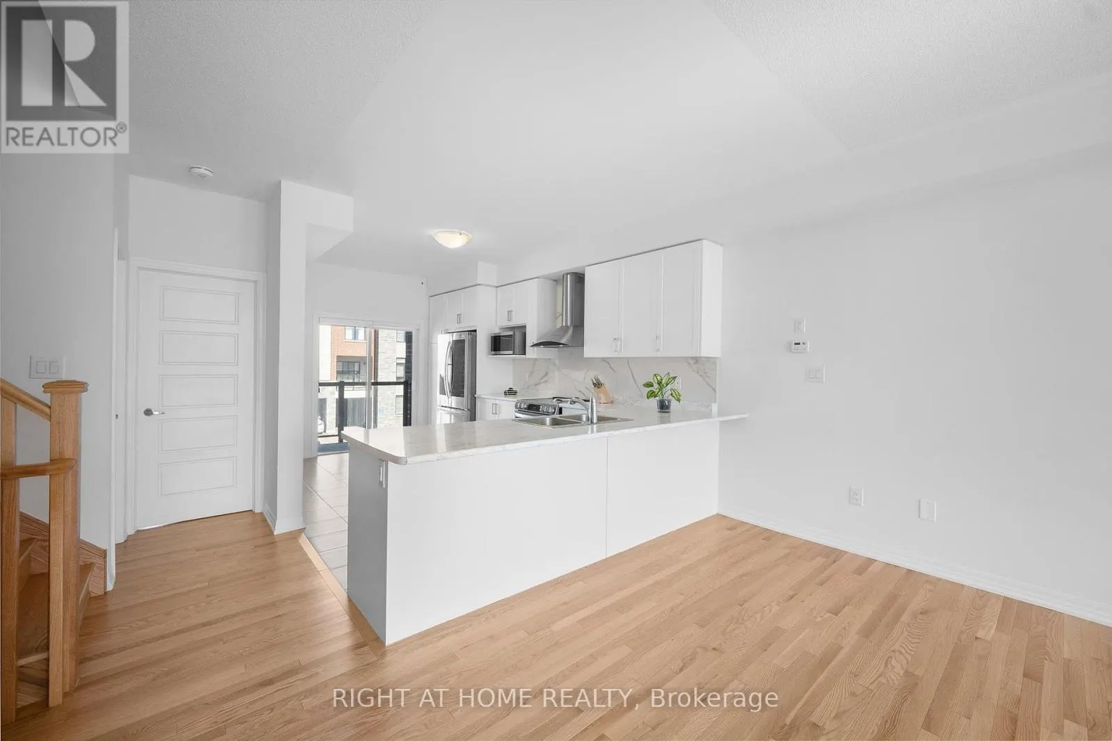 55 DELANO WAY