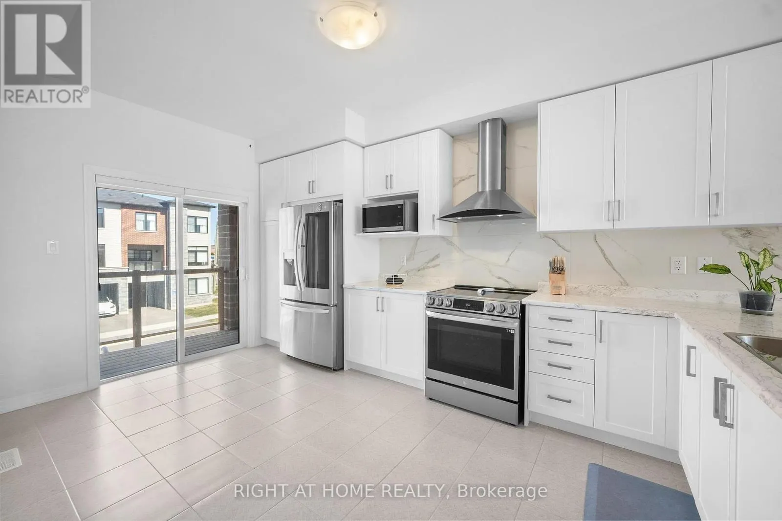 55 DELANO WAY