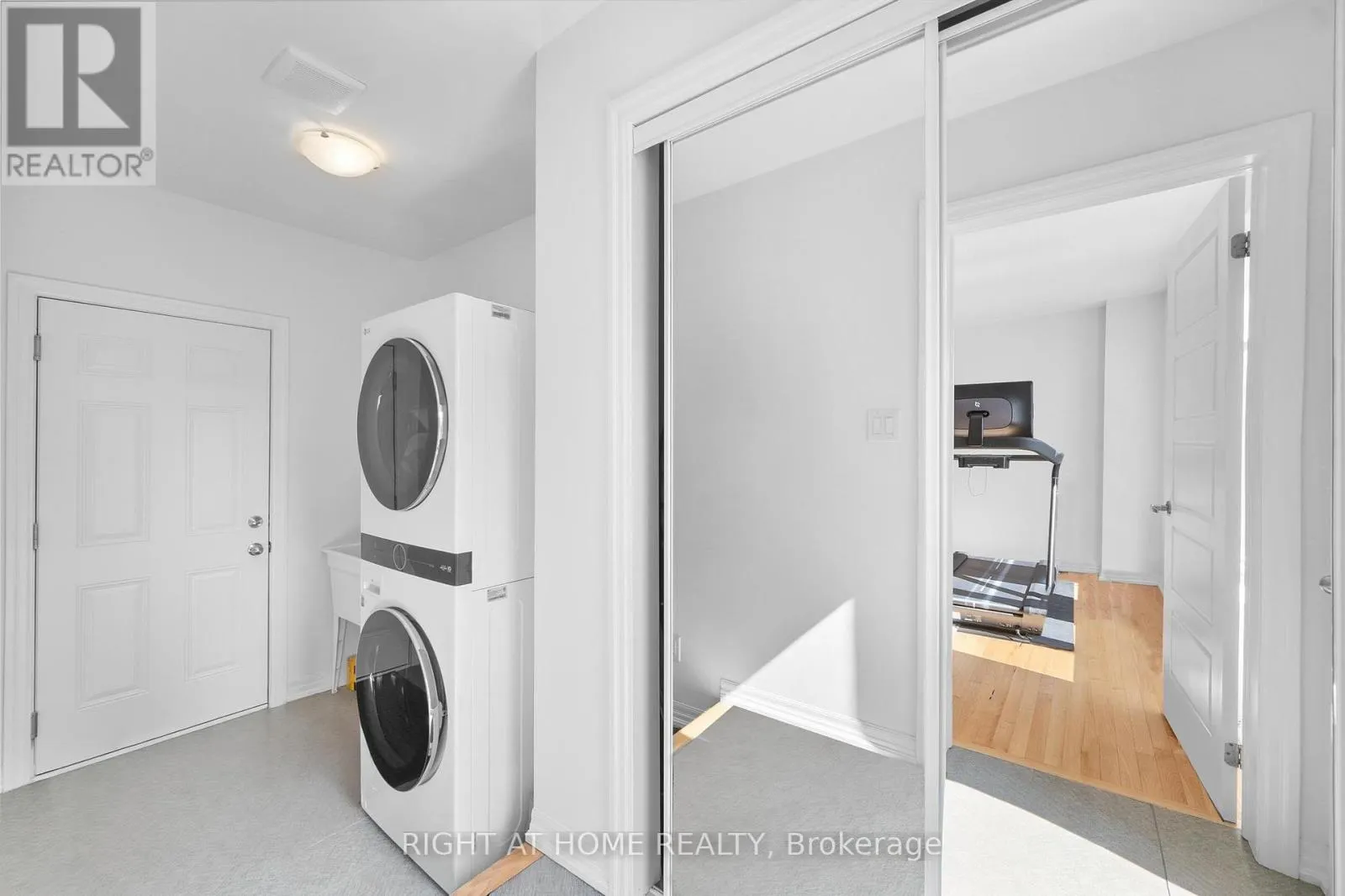 55 DELANO WAY