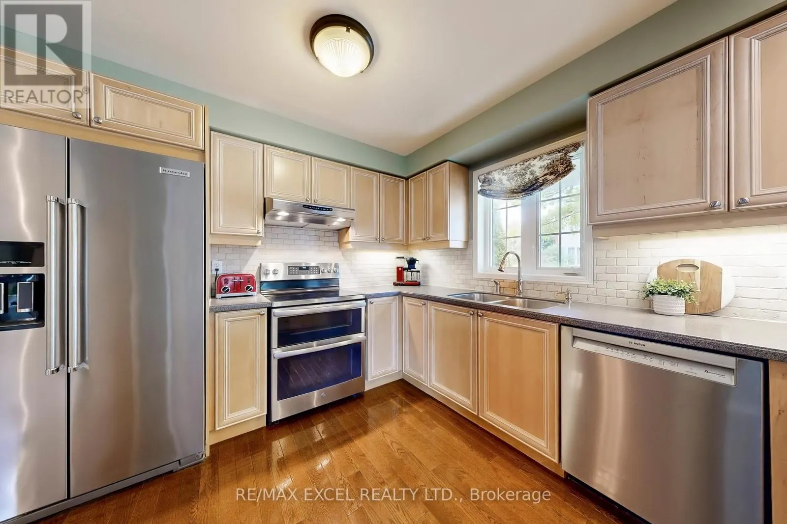 44 BLACK CREEK DRIVE