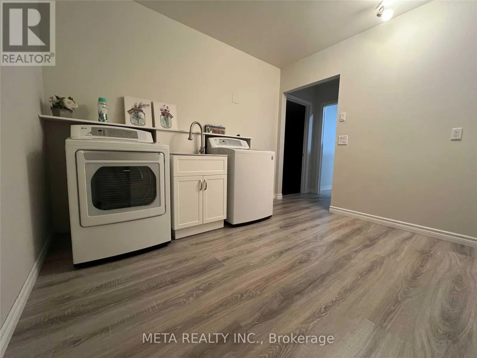 44 HIGHLAND TERRACE