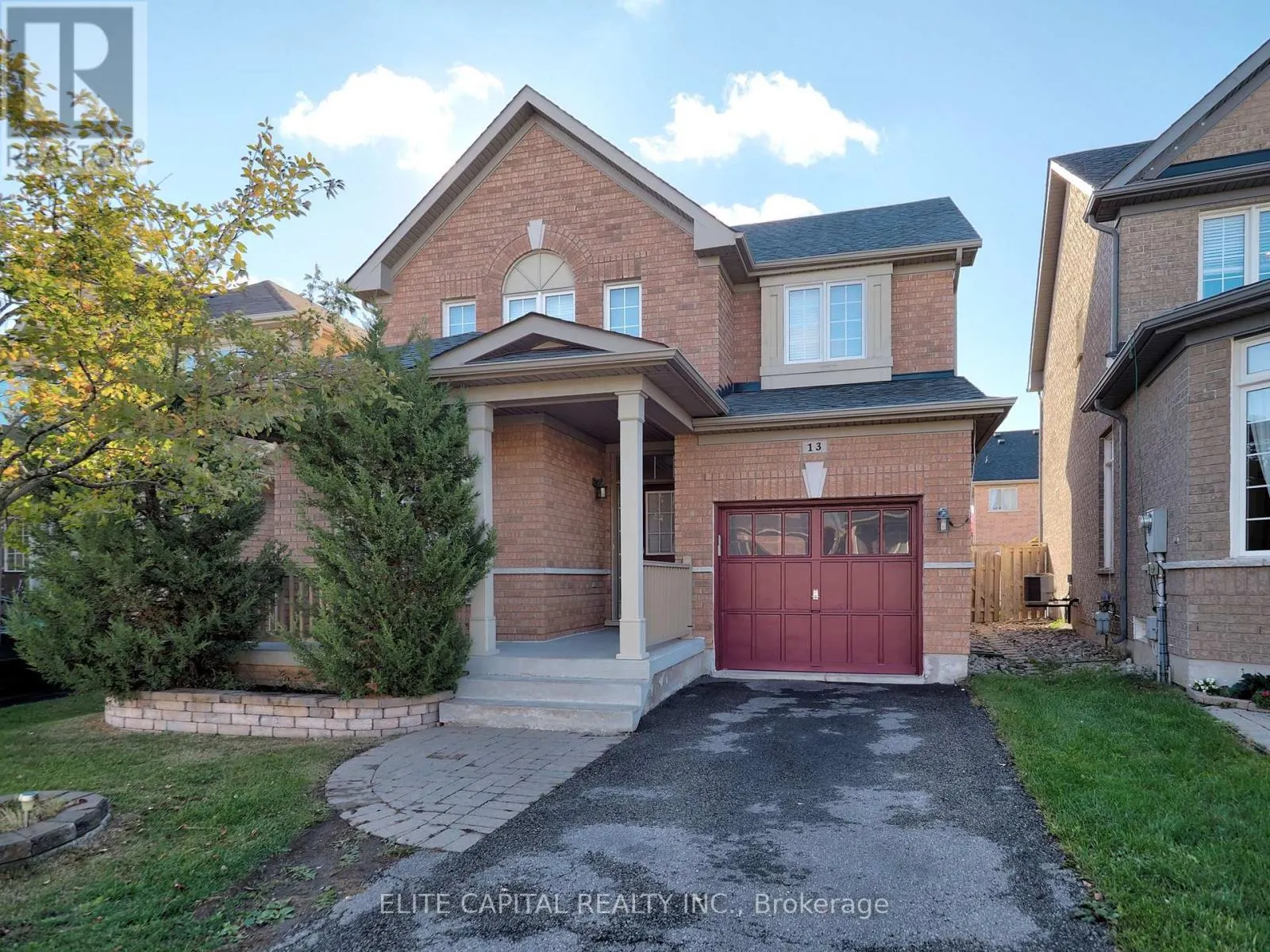 13 WILCLIFF COURT