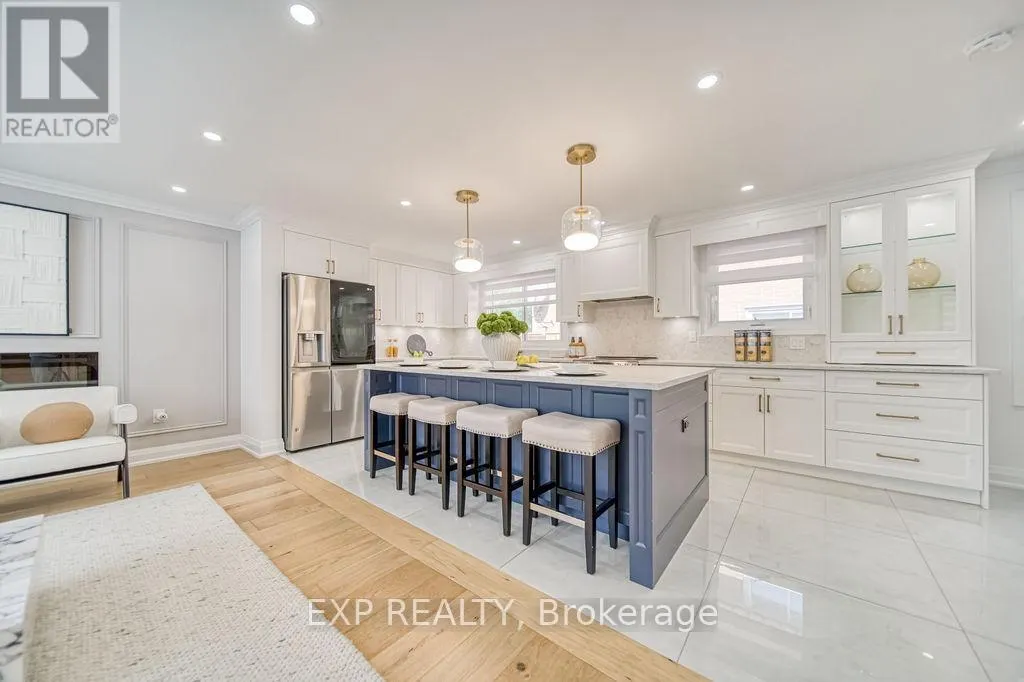 11 LILLIAN AVENUE