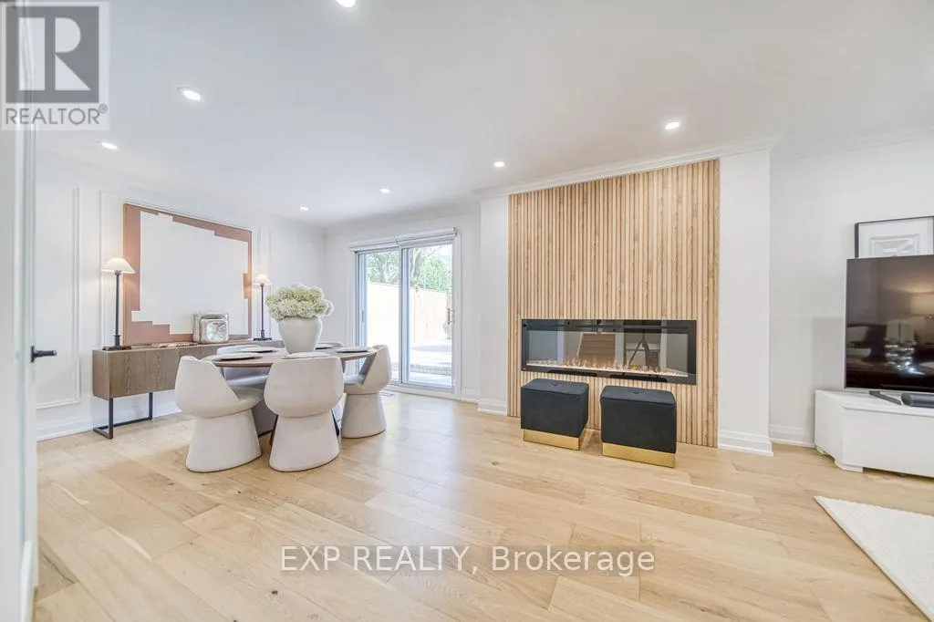 11 LILLIAN AVENUE