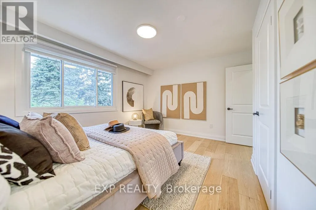 11 LILLIAN AVENUE