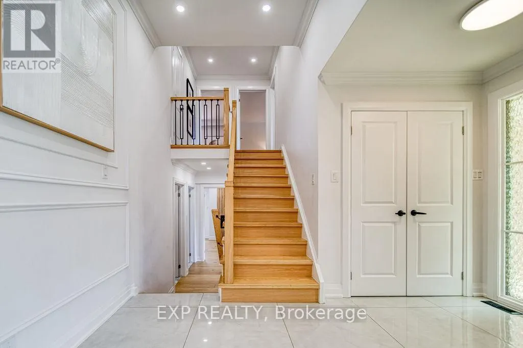 11 LILLIAN AVENUE