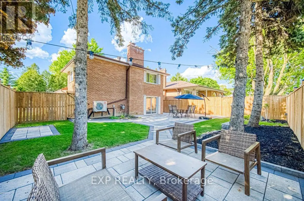 11 LILLIAN AVENUE