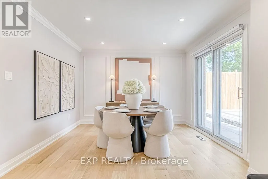 11 LILLIAN AVENUE