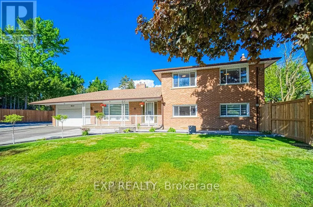 11 LILLIAN AVENUE