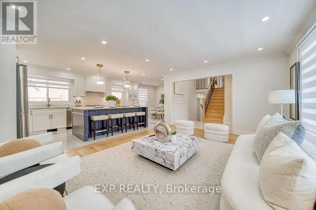 11 LILLIAN AVENUE