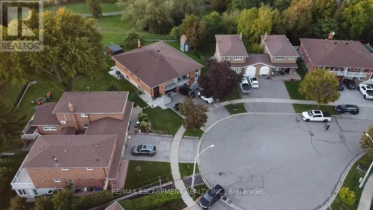 154 RAINBOW DRIVE
