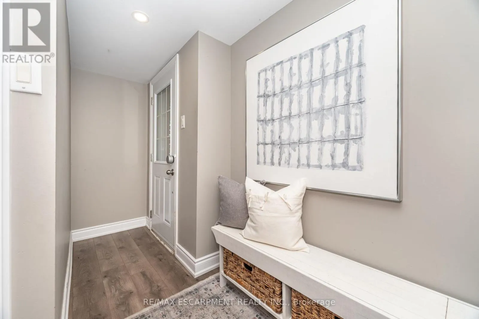 154 RAINBOW DRIVE