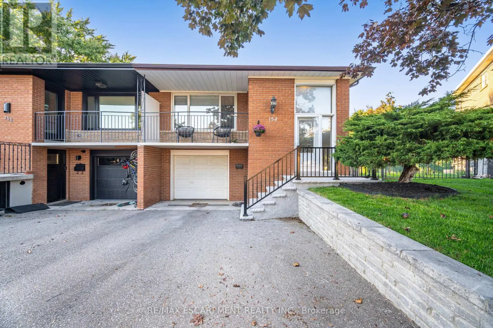 154 RAINBOW DRIVE