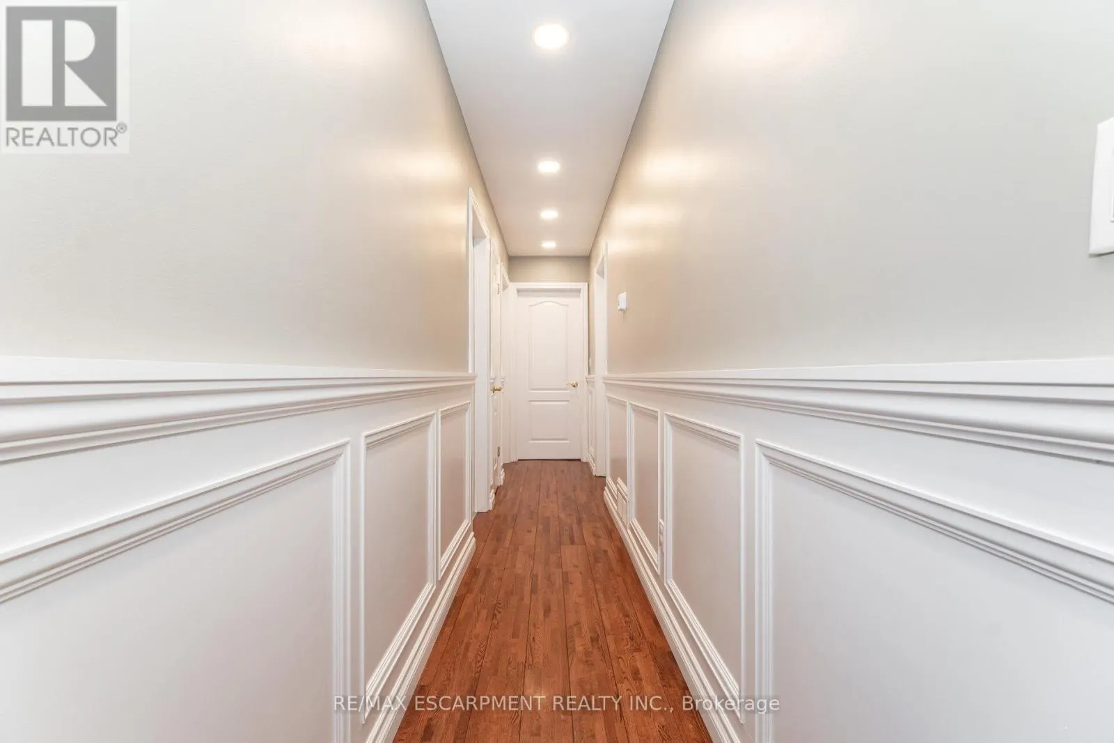 154 RAINBOW DRIVE