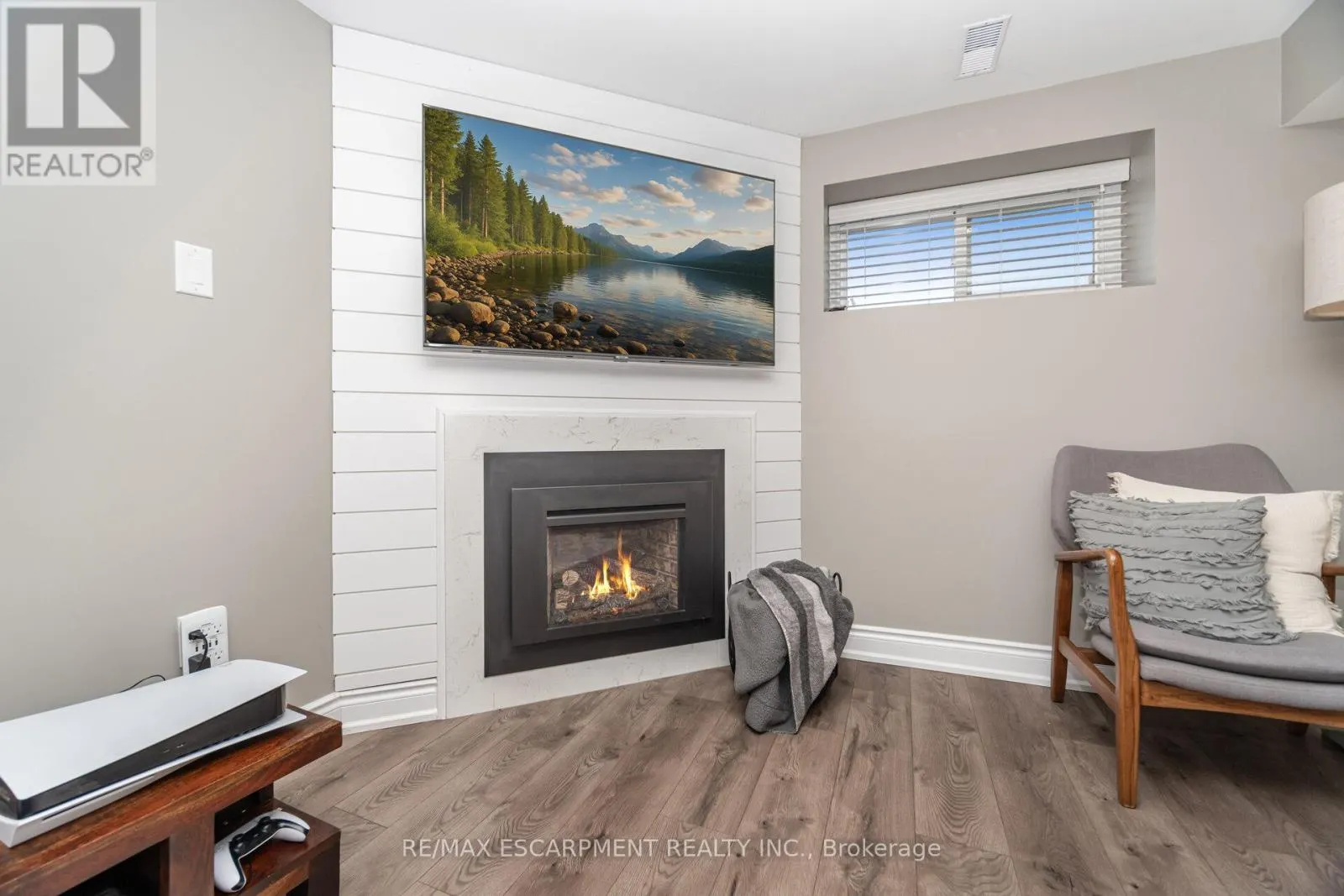 154 RAINBOW DRIVE