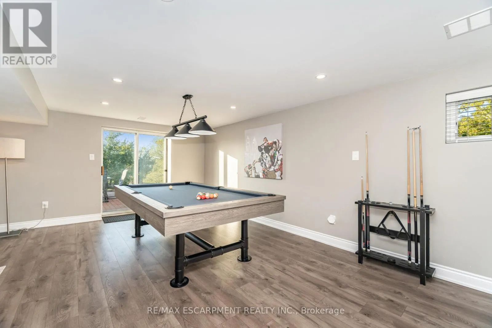154 RAINBOW DRIVE