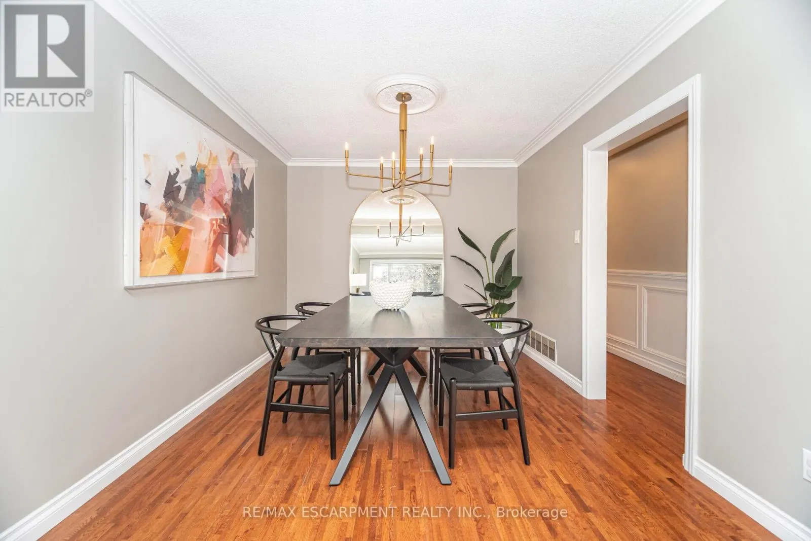 154 RAINBOW DRIVE
