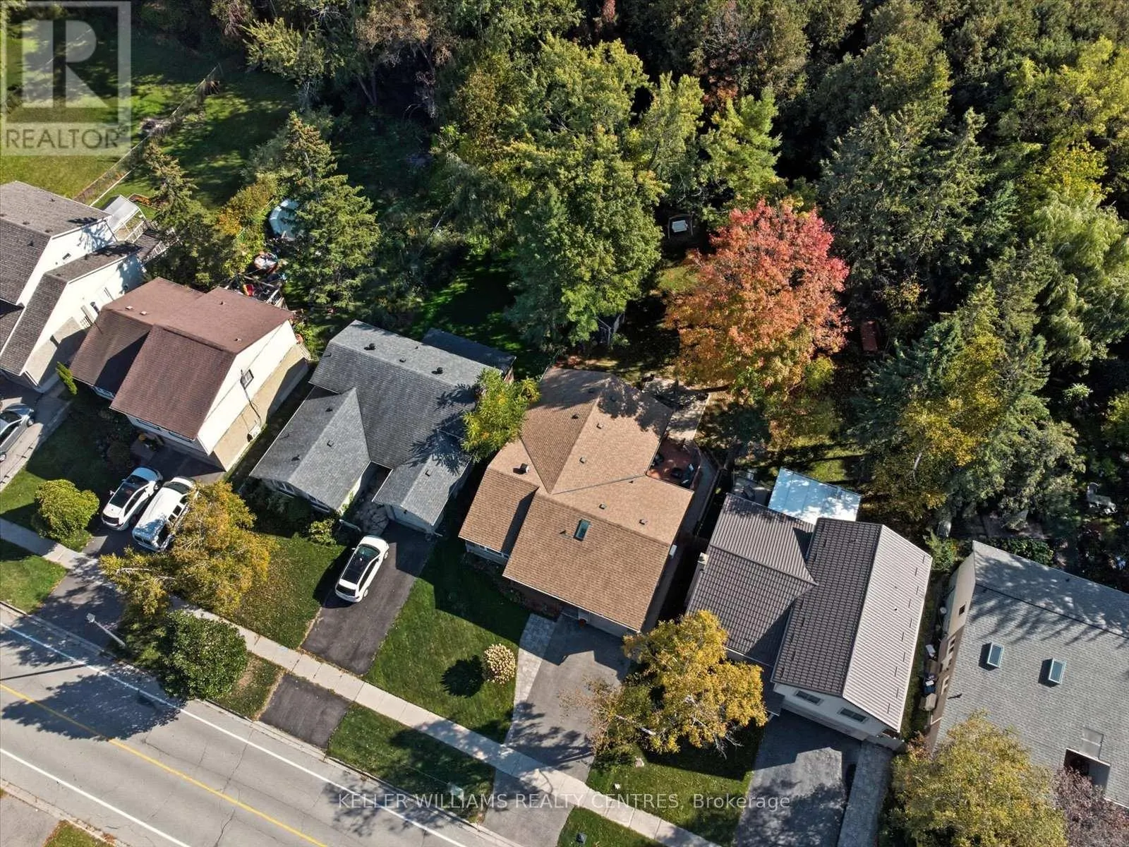 916 ELGIN STREET
