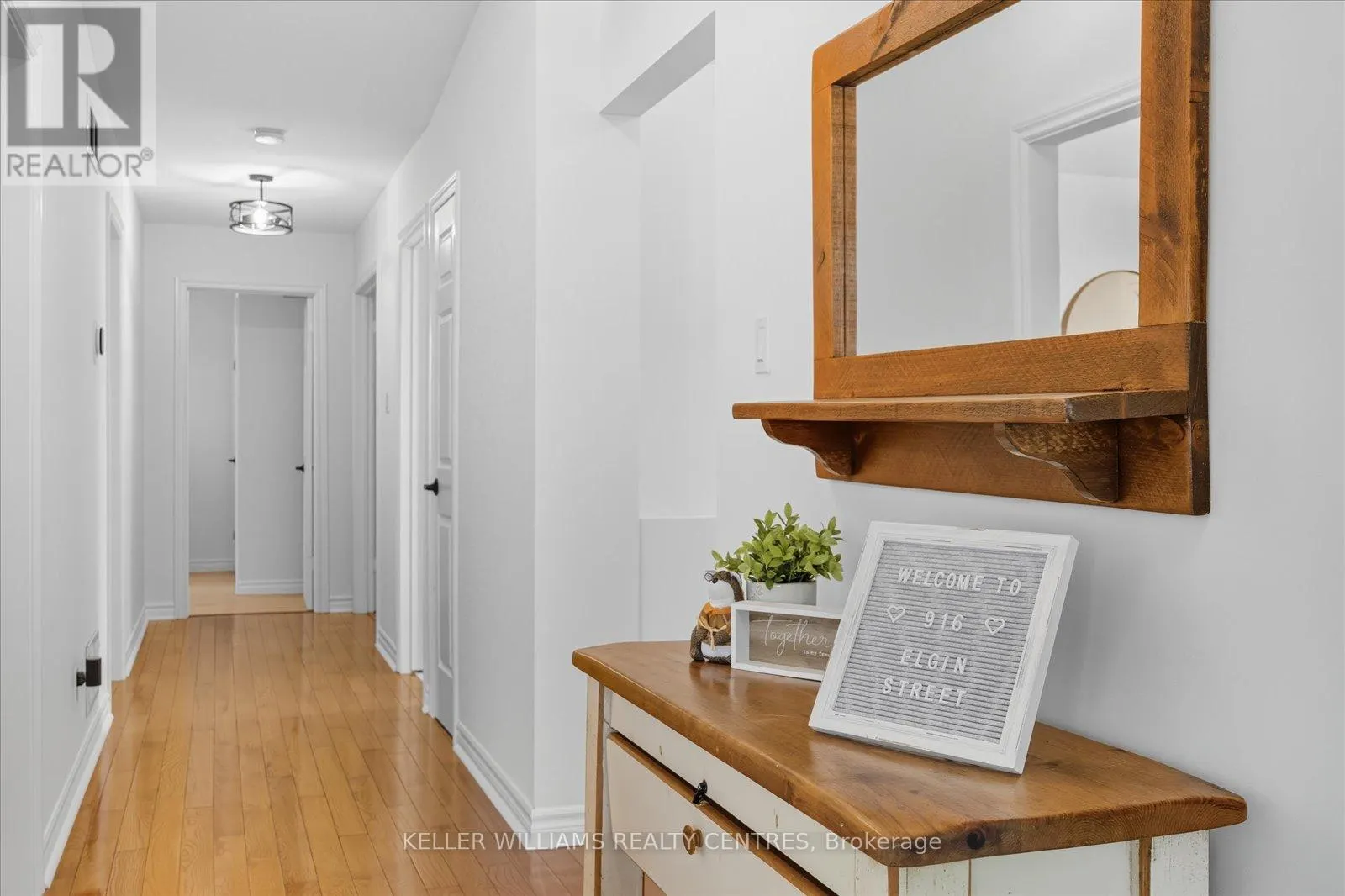 916 ELGIN STREET