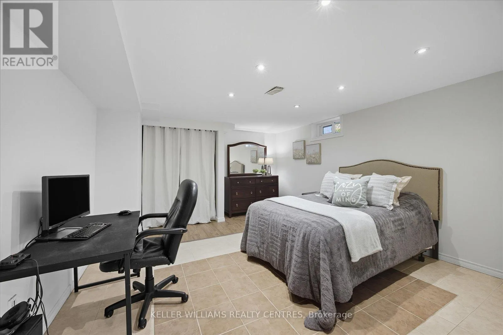 916 ELGIN STREET