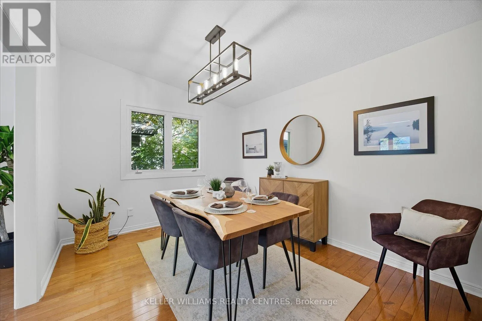 916 ELGIN STREET